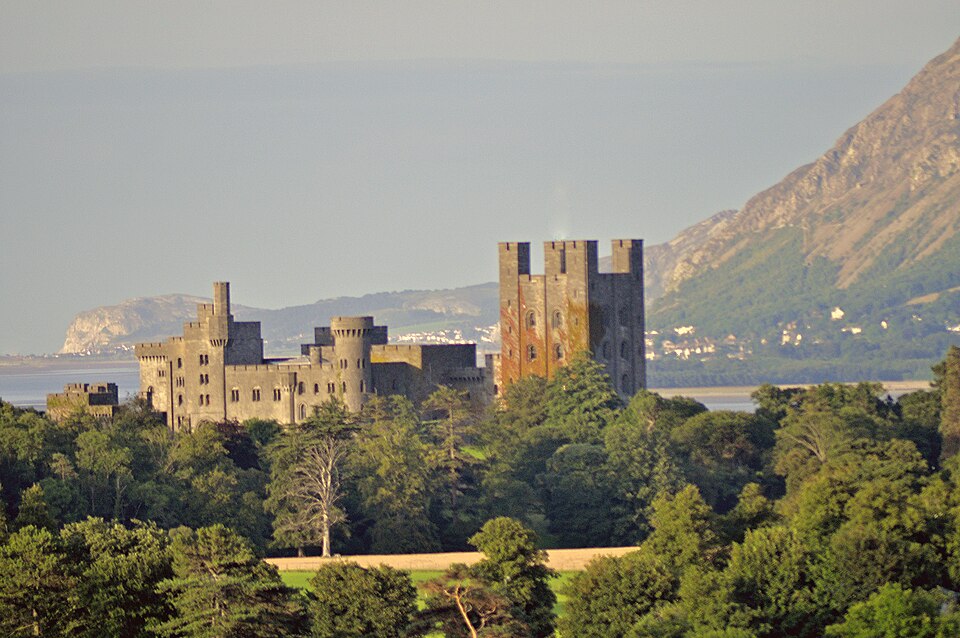 Sunset on Penrhyn Castle. (14500044677)