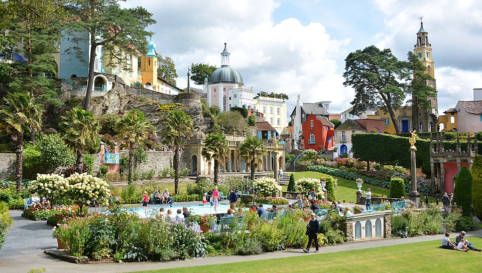 Portmeirion, Wales (48559387366)